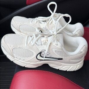 Nike Women's Cream Sneakers